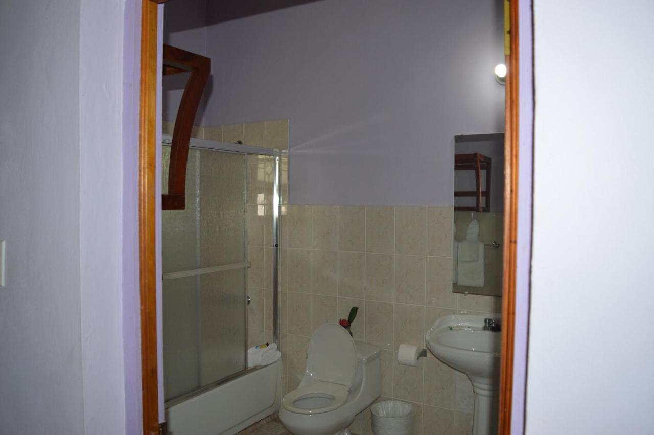 Casa De Shalom Hotel Ocho Rios Ngoại thất bức ảnh